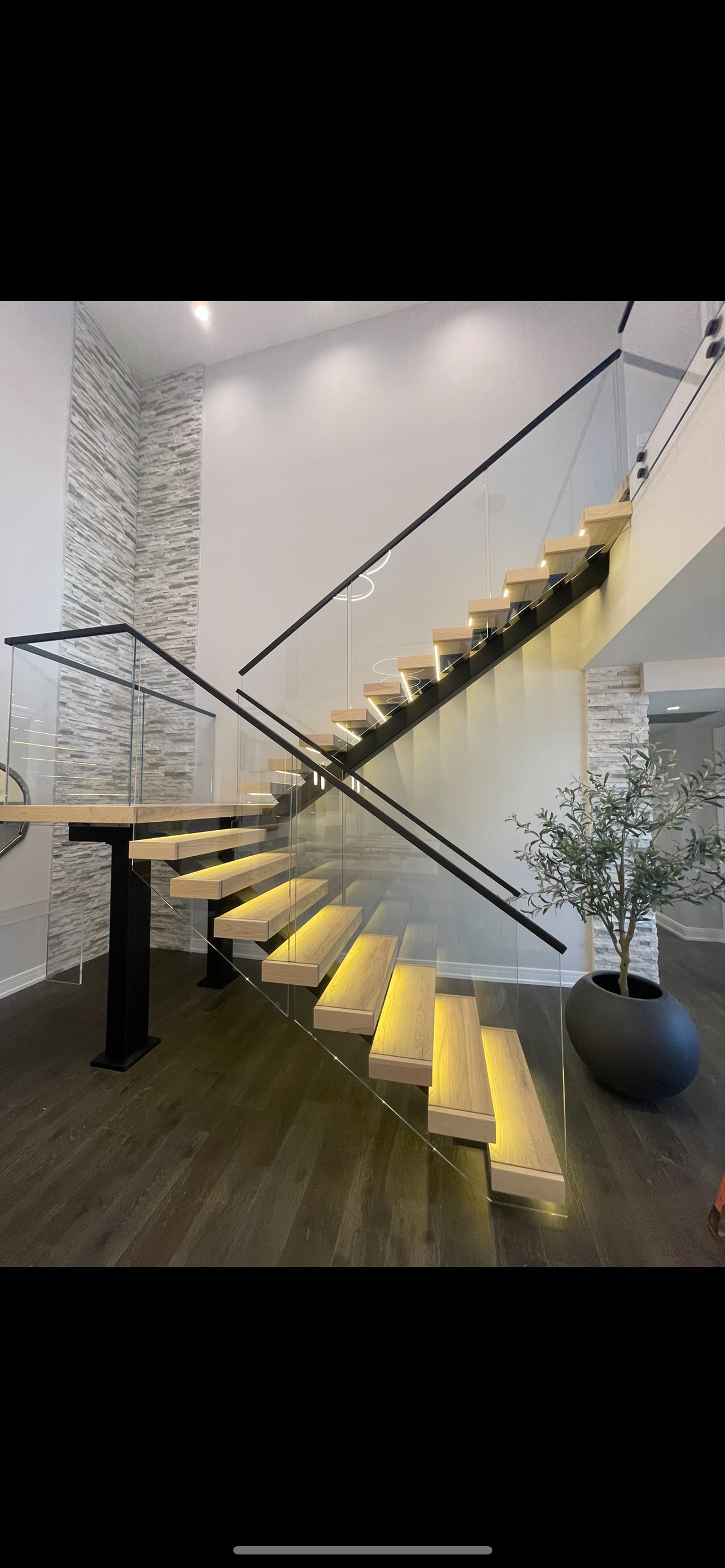Gallery 5