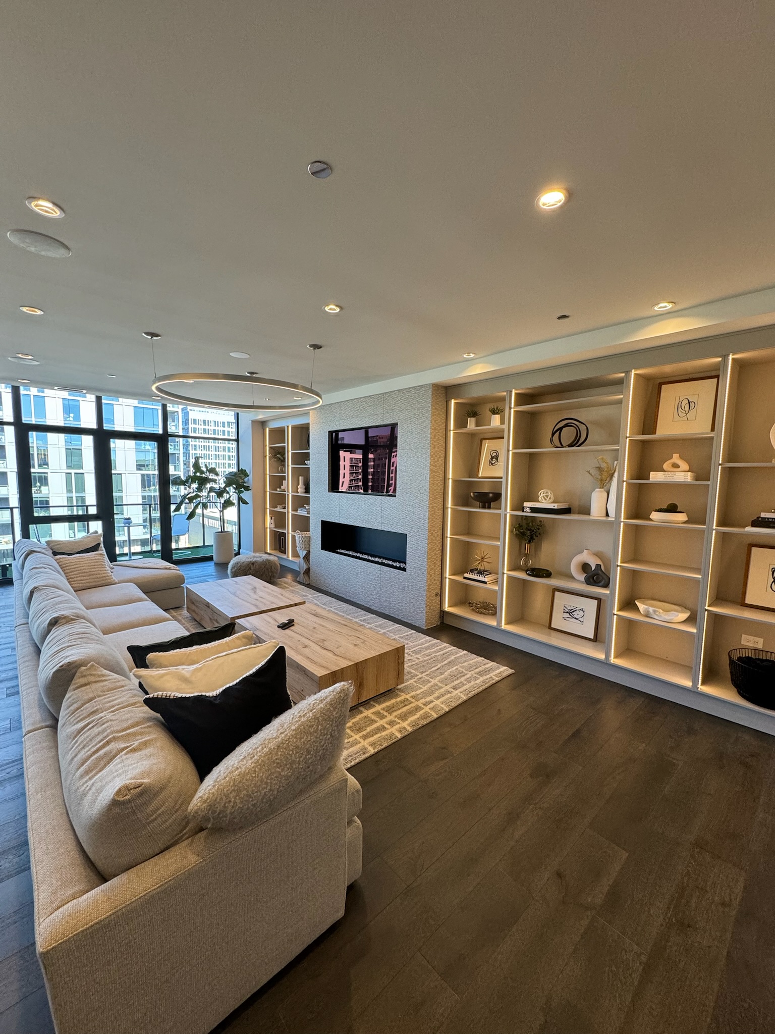 Gallery 9